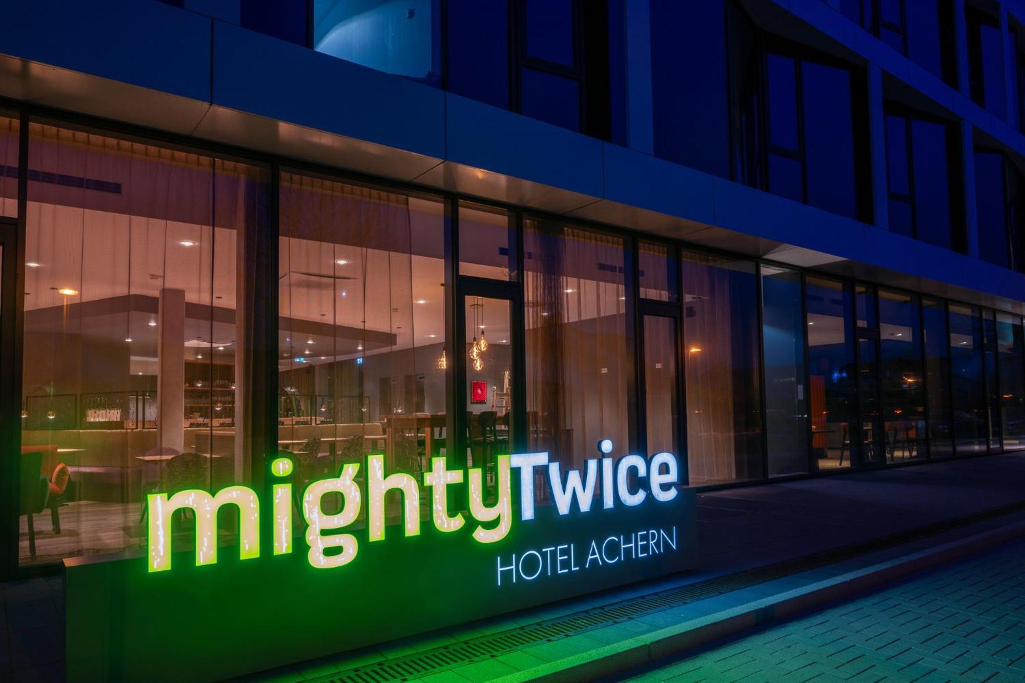 Mightytwice Hotel Achern Exterior foto